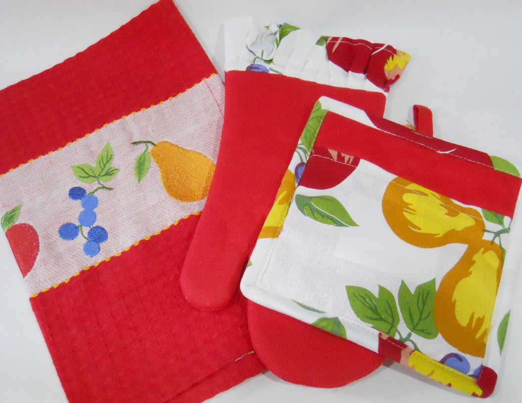 Christmas 3-pc. Oven Mitt and Kitchen Towel Set