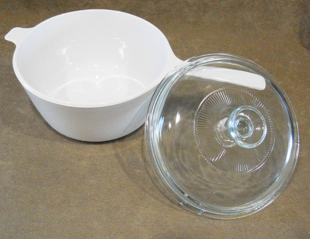 New CORNINGWARE 2.5-Qt Just White SAUCEPAN POT & COVER Pyroceram