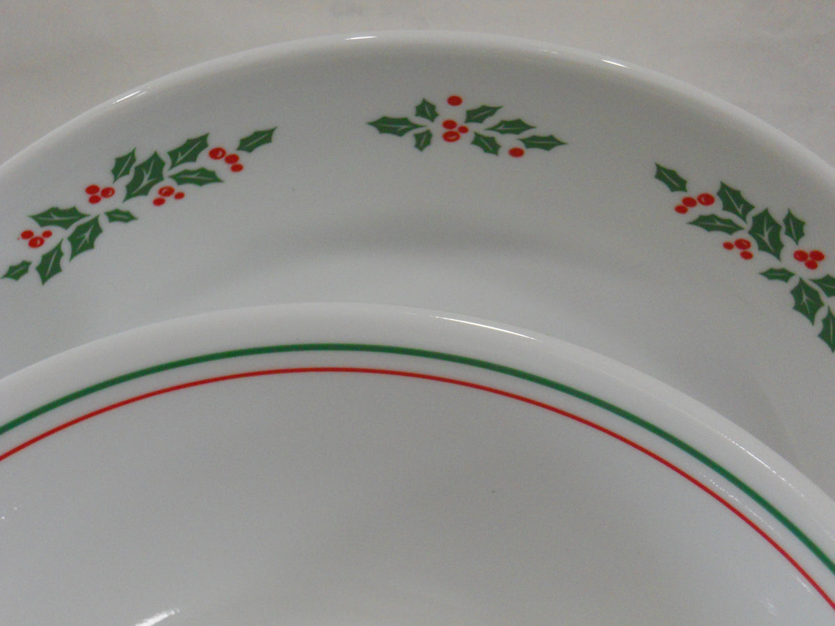 http://tarltonplace.com/cdn/shop/products/WinterHolly.Platter2_1200x1200.jpg?v=1588118711