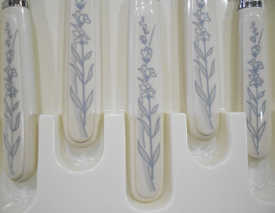 white lily sheffield 20-pc Corelle BLUE LILY Sandstone / Stainless FLATWARE Regent Sheffiel –  Tarlton Place
