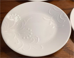 ❤️ Corelle MADELINE Round 6.75" Appetizer BREAD PLATE Dessert White Embossed Floral