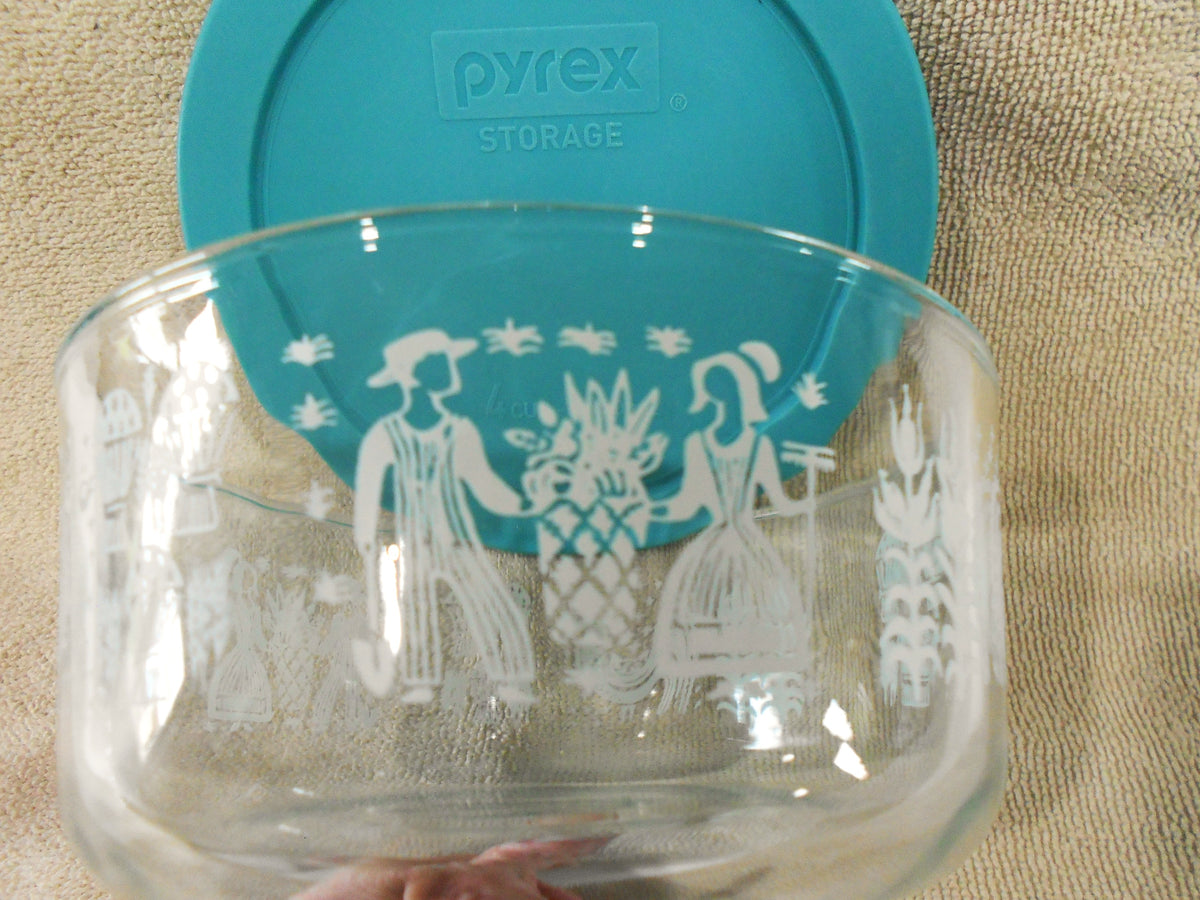 PYREX 4 Cup AMISH BUTTERPRINT Glass Storage Bowl Turquoise WHITE Roost ...
