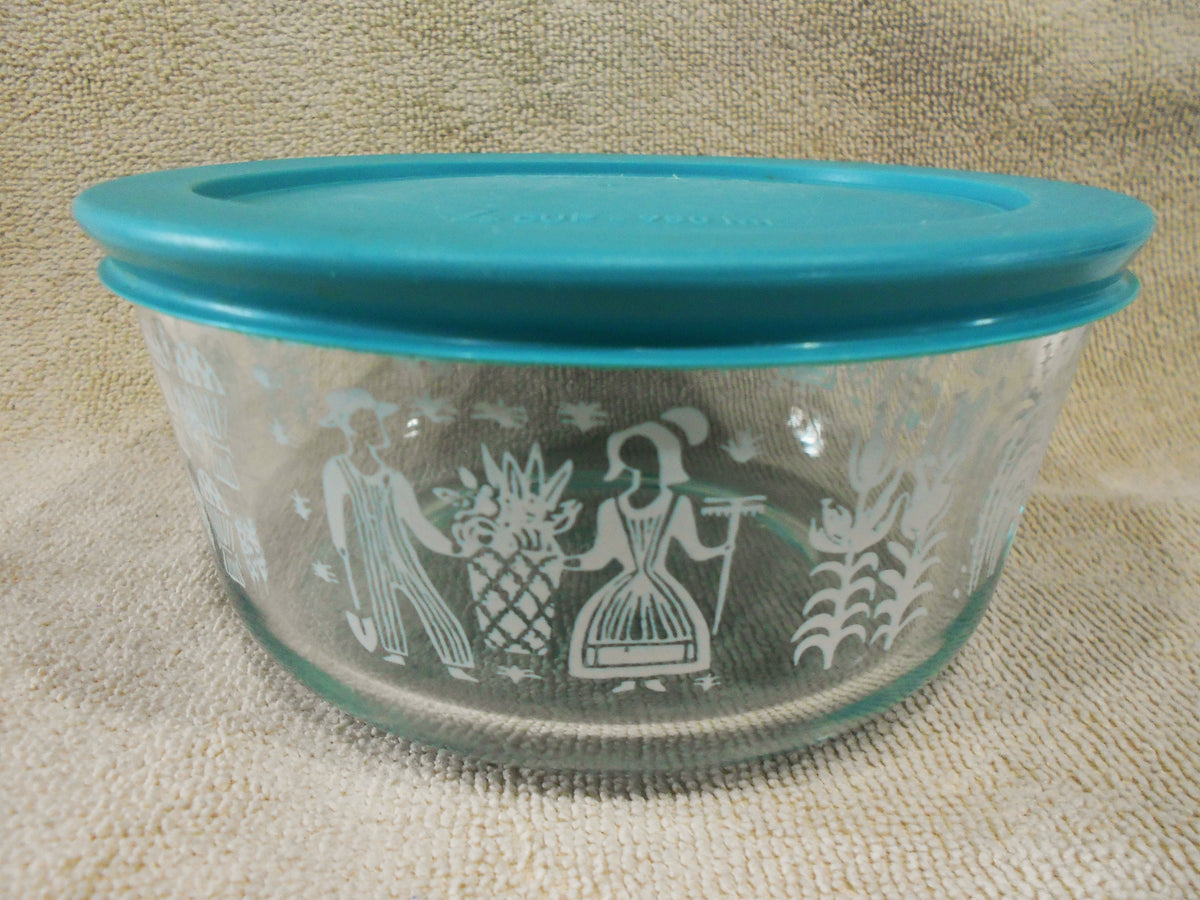 PYREX 4 Cup AMISH BUTTERPRINT Glass Storage Bowl Turquoise WHITE Roost ...
