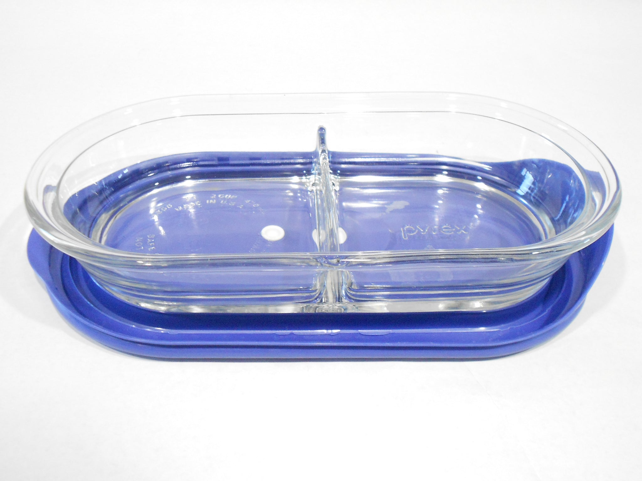 ❤️ 8300 / 8301 PYREX Storage 2 Cup DIVIDED Glass DISH w/ BERRY PINK or –  Tarlton Place