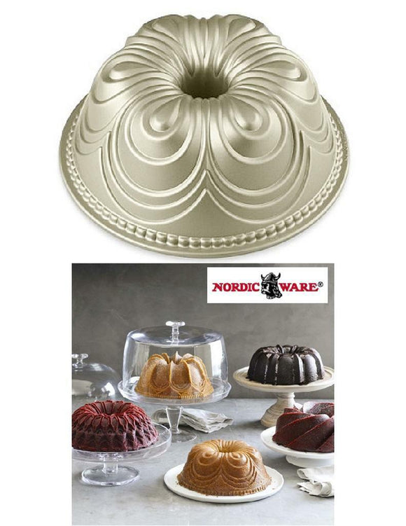 Nordicware 12 HOLIDAY WREATH 10 Cup BUNDT CAKE Pan HEAVY Cast Aluminum *NEW