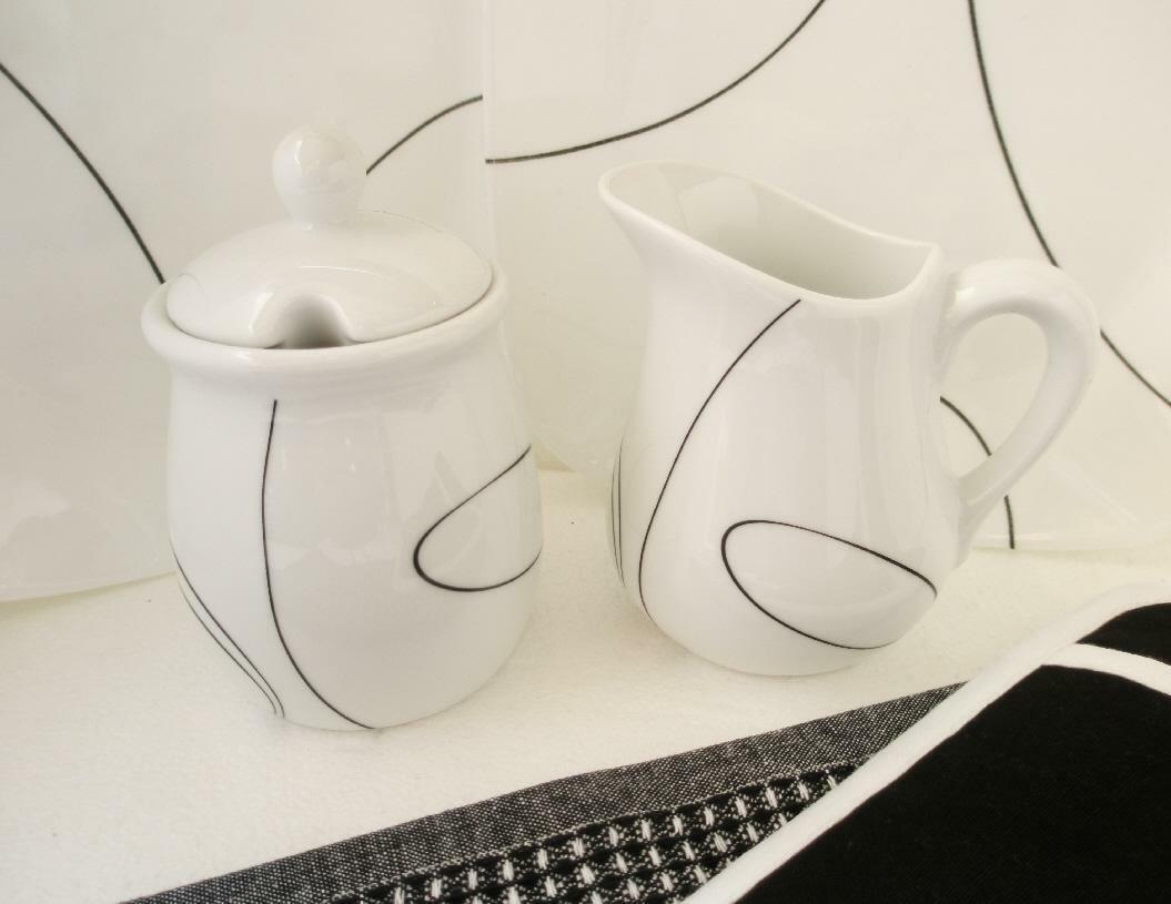 Corelle Coordinates Shadow Iris Sugar Bowl With outlet Lid And Creamer