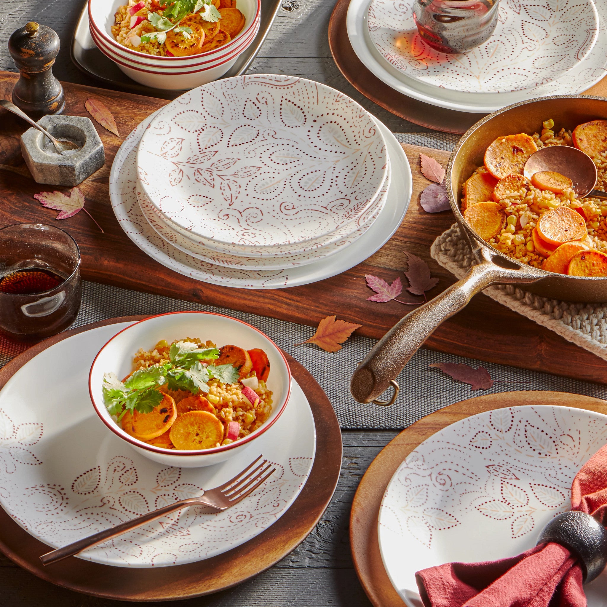 ❤️ NEW 12-pc Corelle LEAF STITCH Dinnerware Set *Rustic Floral